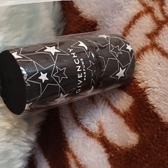 Givenchy Parfums ⭐ Exclusive Gift Brush - Picture 2 of 6